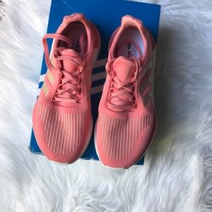 💖Adidas Swift Run💖